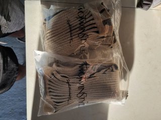 41 Ropa y 5 Pares Zapatos Beige/Negro