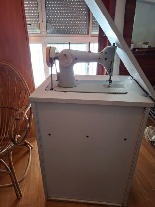 Máquina de coser Sigma pedal vintage