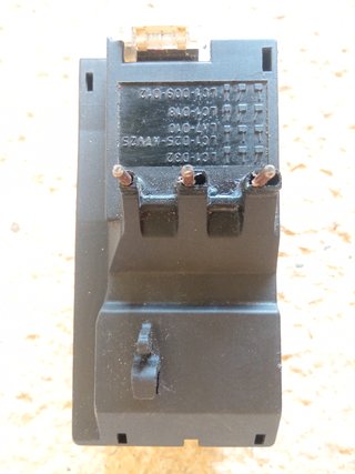 Contactor Telemecanique + relé térmico LR2-D1305