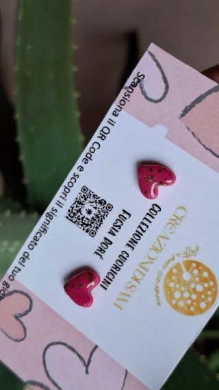 Orecchini cuore fucsia e oro argilla polimerica