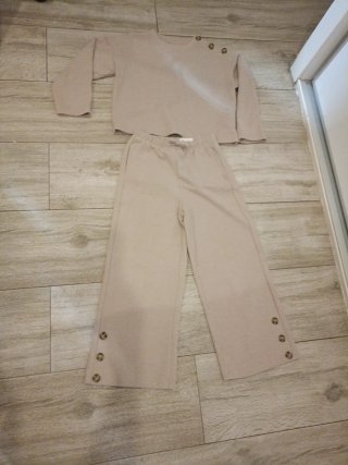 Conjunto y dos vaqueros niña talla 9 ,10