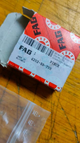 Rodamiento rígido doble hilera FAG 4202-BB-TVH