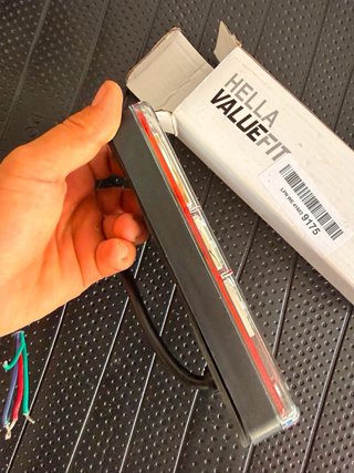 Piloto Trasero LED HELLA VALUEFIT Nuevo (10-30V)
