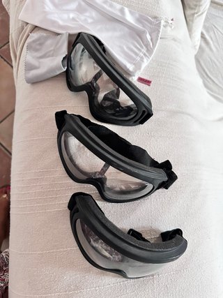 3 occhiali protettivi usati