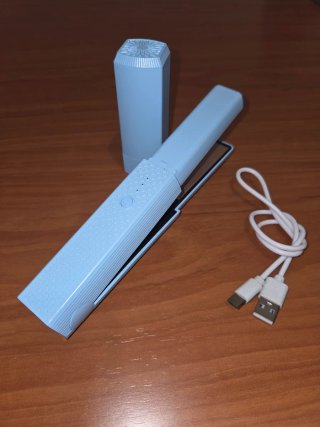 Plancha de pelo azul con cable USB