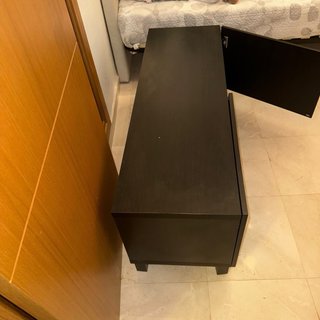 Mueble bajo TV negro Ikea