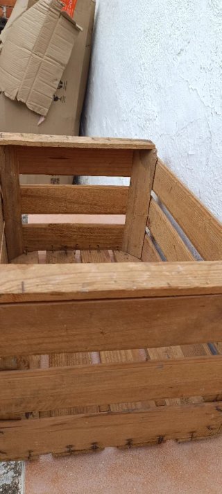 Cajon de fruta madera antiguo