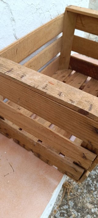Cajon de fruta madera antiguo