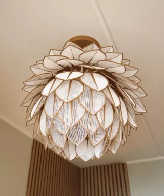 Lampadario Loto Pigna bianco personalizzabile