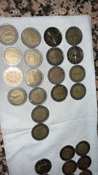 25 Monedas 2 Euros Colección Varias