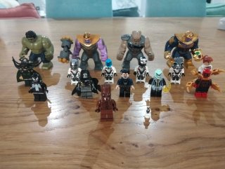 Figuras tipo Lego Superhéroes