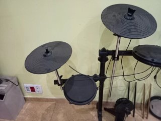 Batería Electrónica Alesis DM6