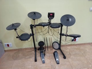 Batería Electrónica Alesis DM6