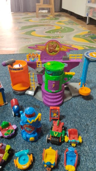Lote de Figuras Super Zings