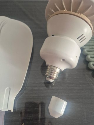 Ventilador de techo blanco