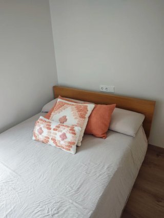 Cama Ikea MALM 140x200 canapé abatible y colchón