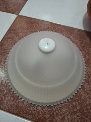 Lámpara de cristal blanca. Plafón
