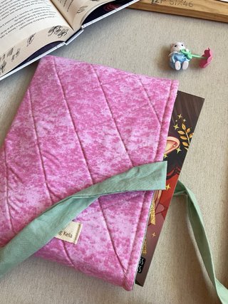 Funda para tablet y libros hecha a mano acolchada