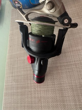 Carrete de pesca ESSENTIAL