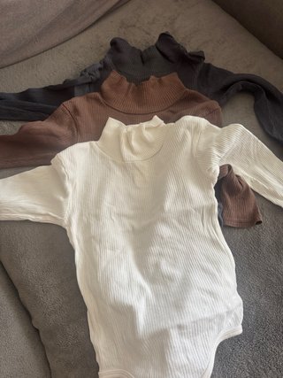 Bodies cuello alto bebé (3 uds)
