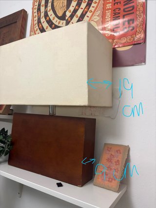 Lámpara de mesa madera y tela