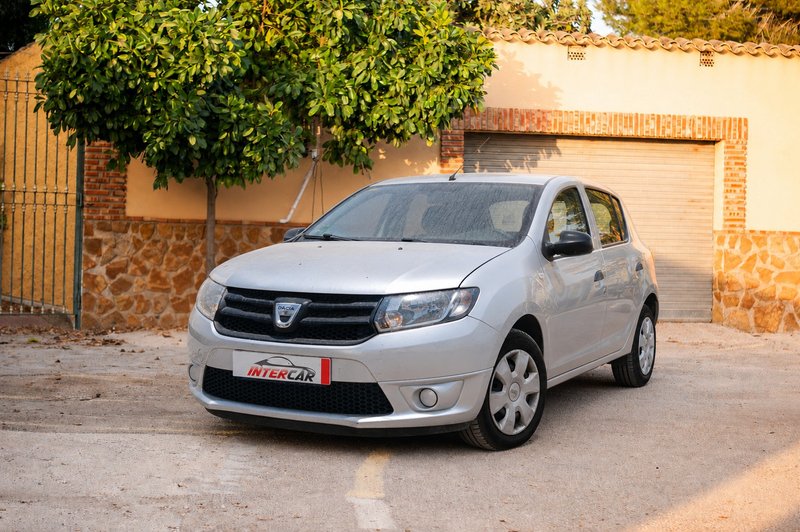 Dacia Sandero 1.5 dCi Ambiance 2015, foto 2