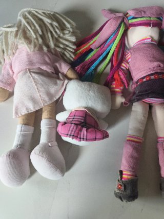 Muñecas La Nina y Hello Kitty