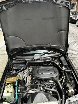 Mercedes-Benz 200E 1990