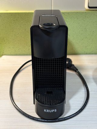 Cafetera Nespresso Essenza Mini Negra