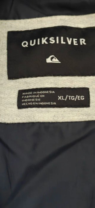 Chaqueta Quiksilver Azul Marino.