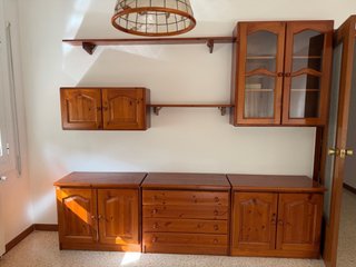 Mueble de comedor de madera
