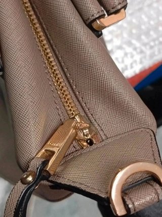 Borsa Pollini pelle stampata beige e oro