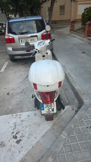Ciclomotor SYM 125cc Blanco