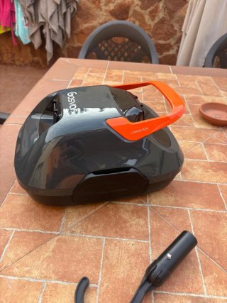 Robot limpiafondos GOSYOV LiteVac 800
