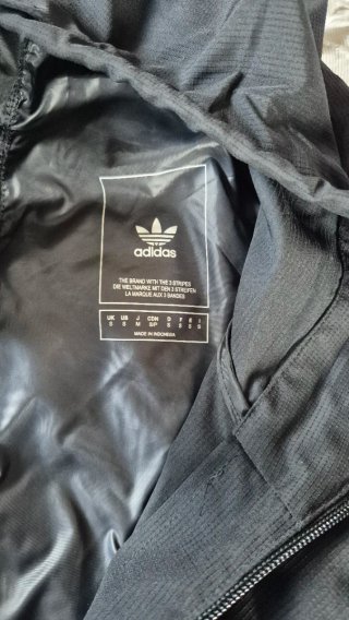 Chaqueta  Adidas Karkaj Negra con Capucha