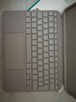 Funda iPad Pro 11 con Teclado y Trackpad