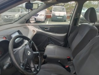 Nissan Almera 2005