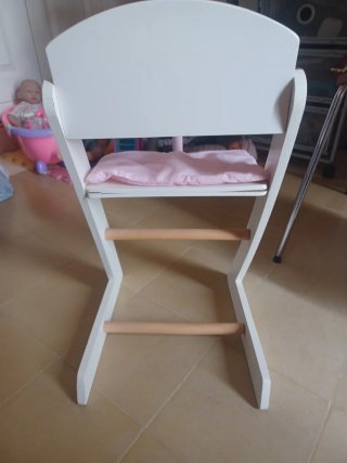 Trona de madera para muñecos