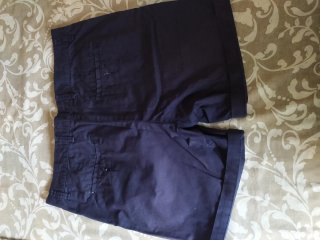 Pantalón corto azul hombre