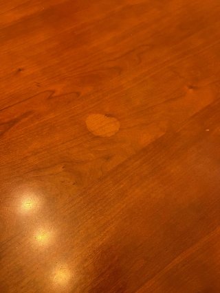 Mesa comedor y 4 sillas nogal