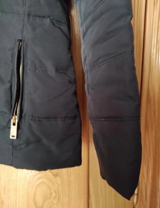 Chaquetón negro mujer con cuello de pelo