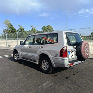 Mitsubishi Montero 2004
