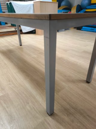 6 Mesas de madera y metal OFERTA SILLAS TAMBIÉN