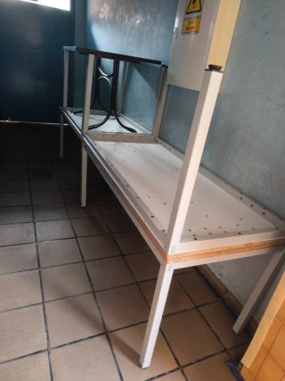 6 Mesas de madera y metal OFERTA SILLAS TAMBIÉN