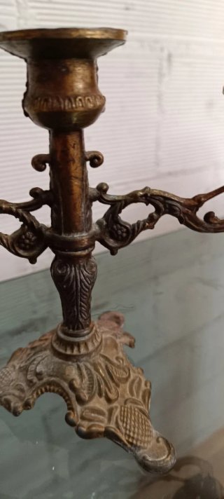 Candelabro antiguo metal dorado