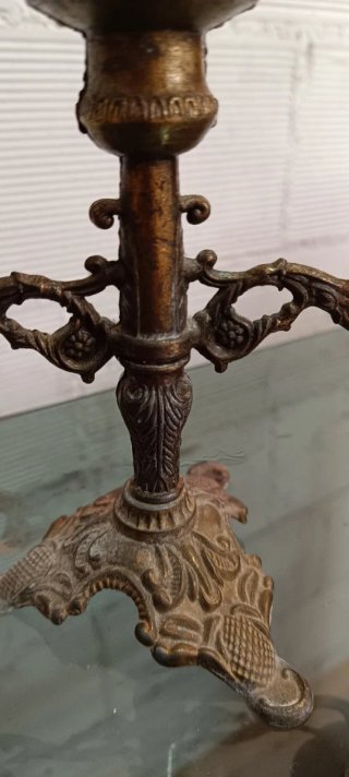 Candelabro antiguo metal dorado