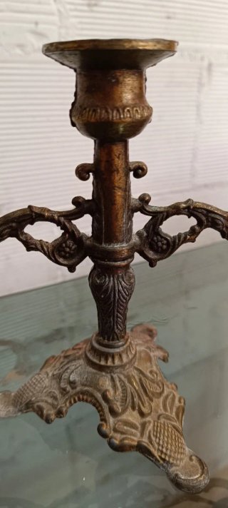 Candelabro antiguo metal dorado