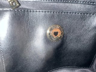 Mochila Love Moschino Preta Dourada