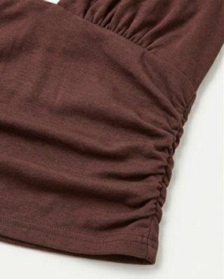 Top halter marrón con lentejuelas