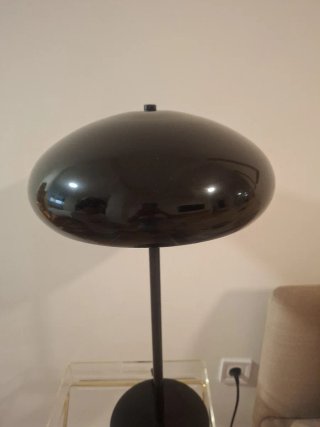 Lámpara de mesa Zara Home negra metal